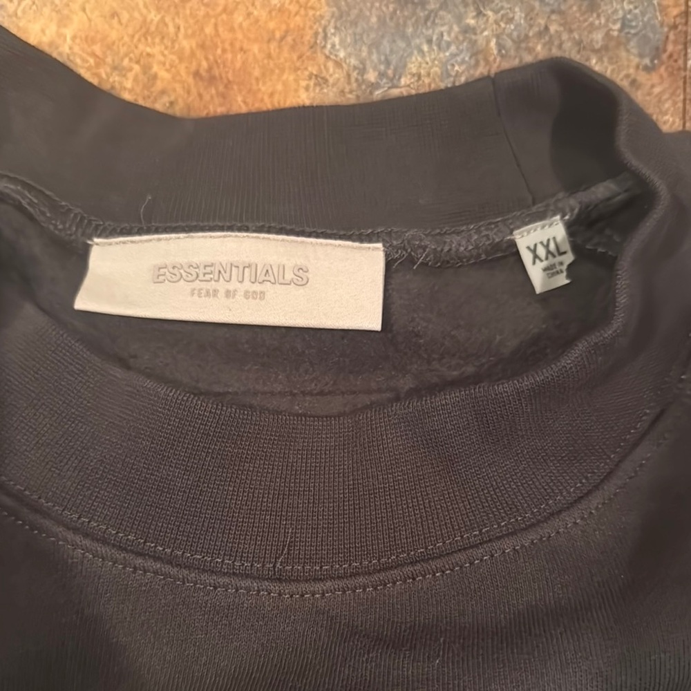 Essentials Black Crewneck Sweater Casual Style - Picture 2 of 3